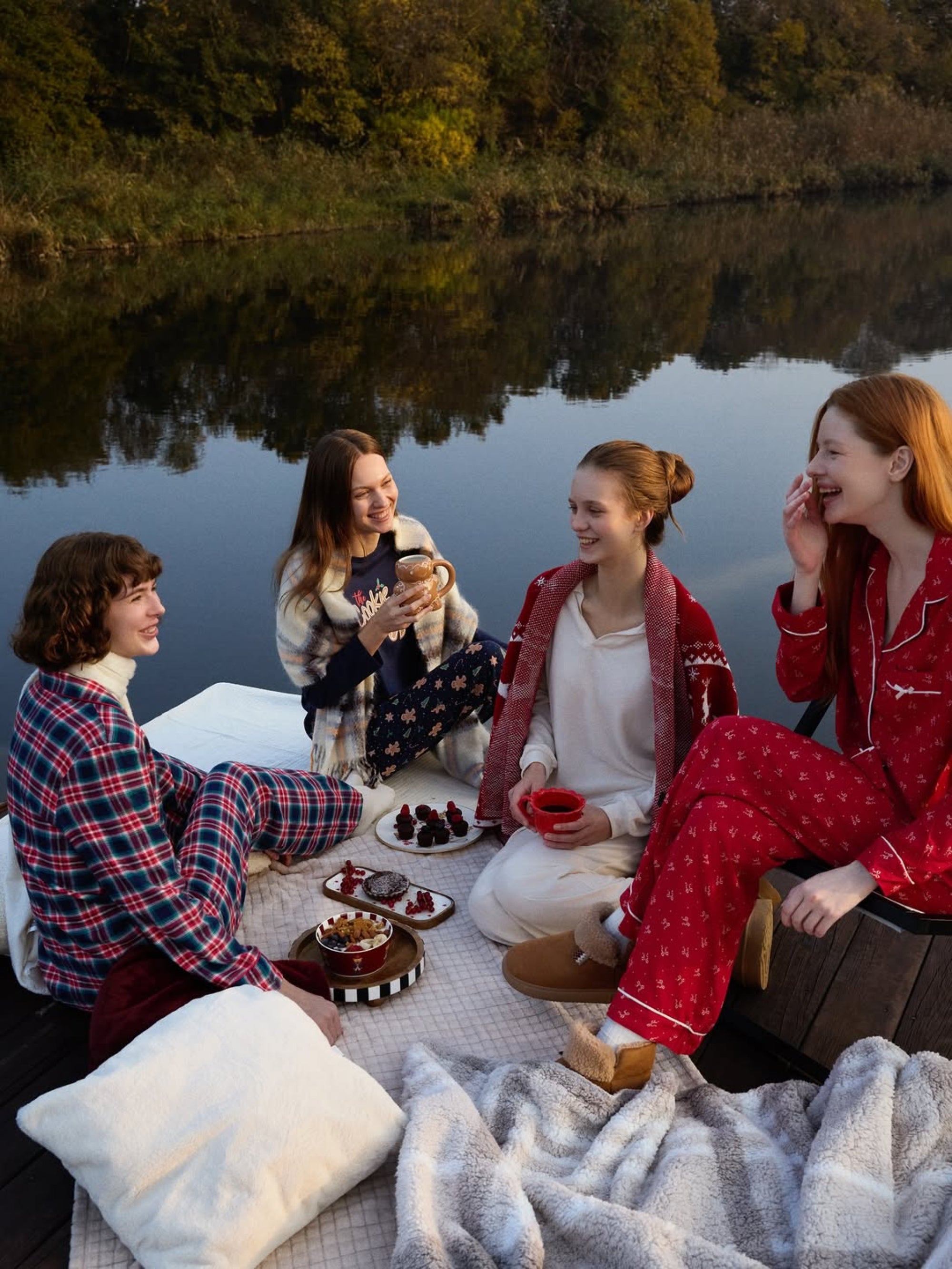 Leksy, Liza N, Yuliana and Julia