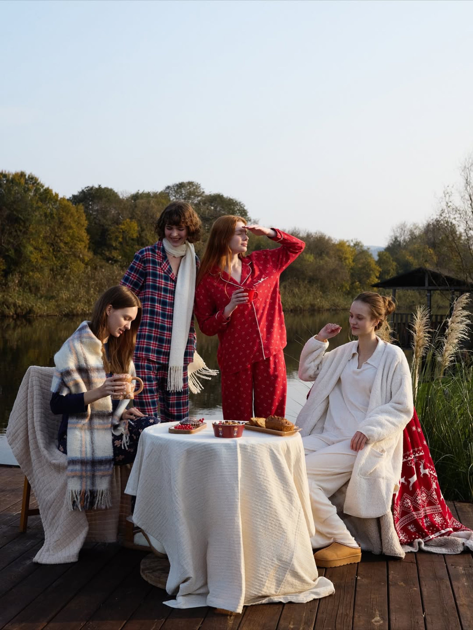 Leksy, Liza N, Yuliana and Julia