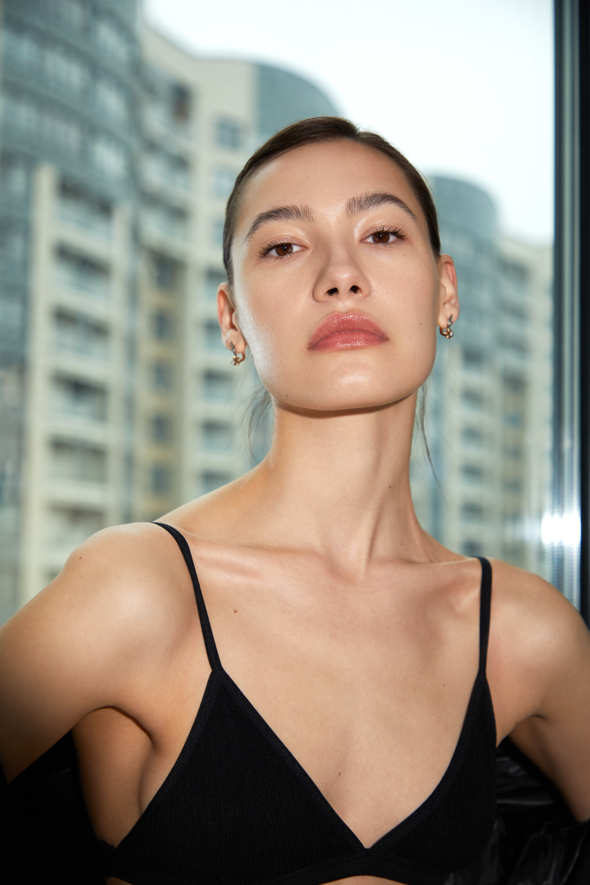 Alona