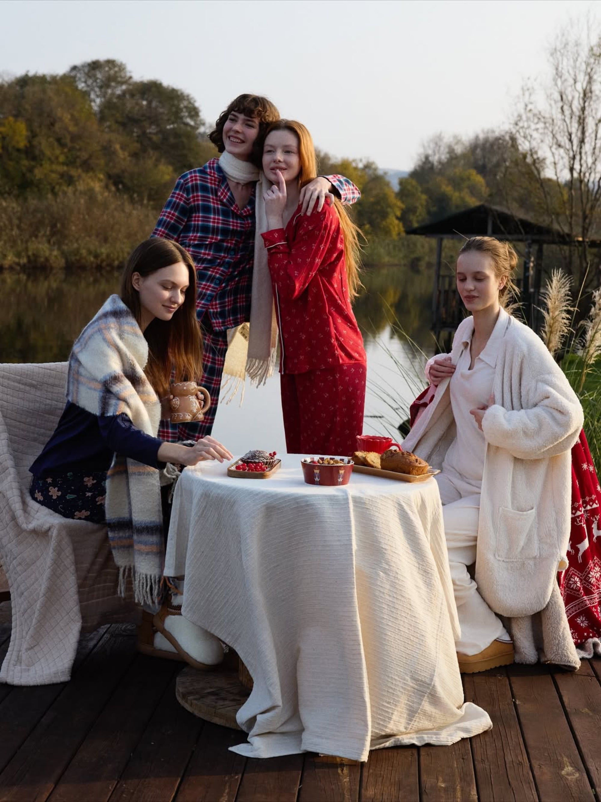 Leksy, Liza N, Yuliana and Julia