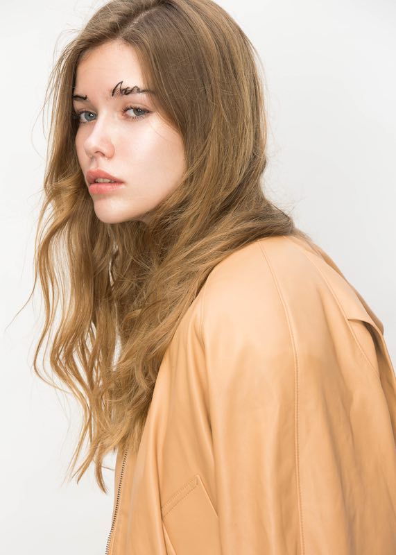 VERONIKA A Gallery