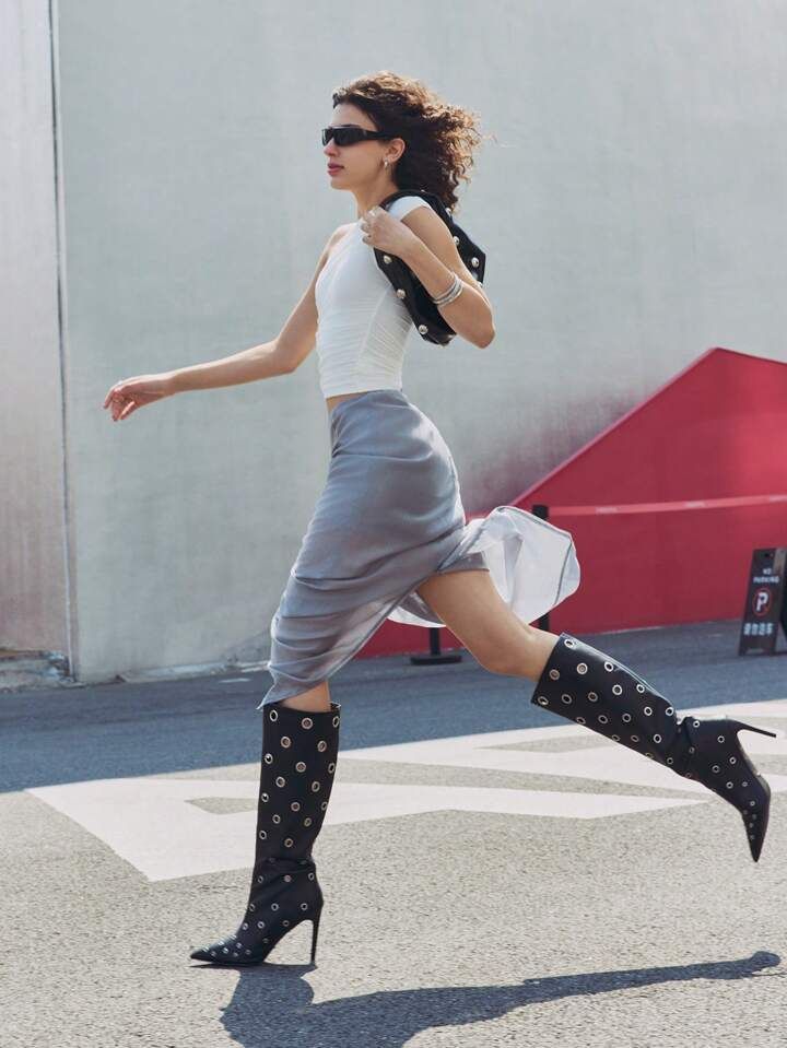 EVA Gallery