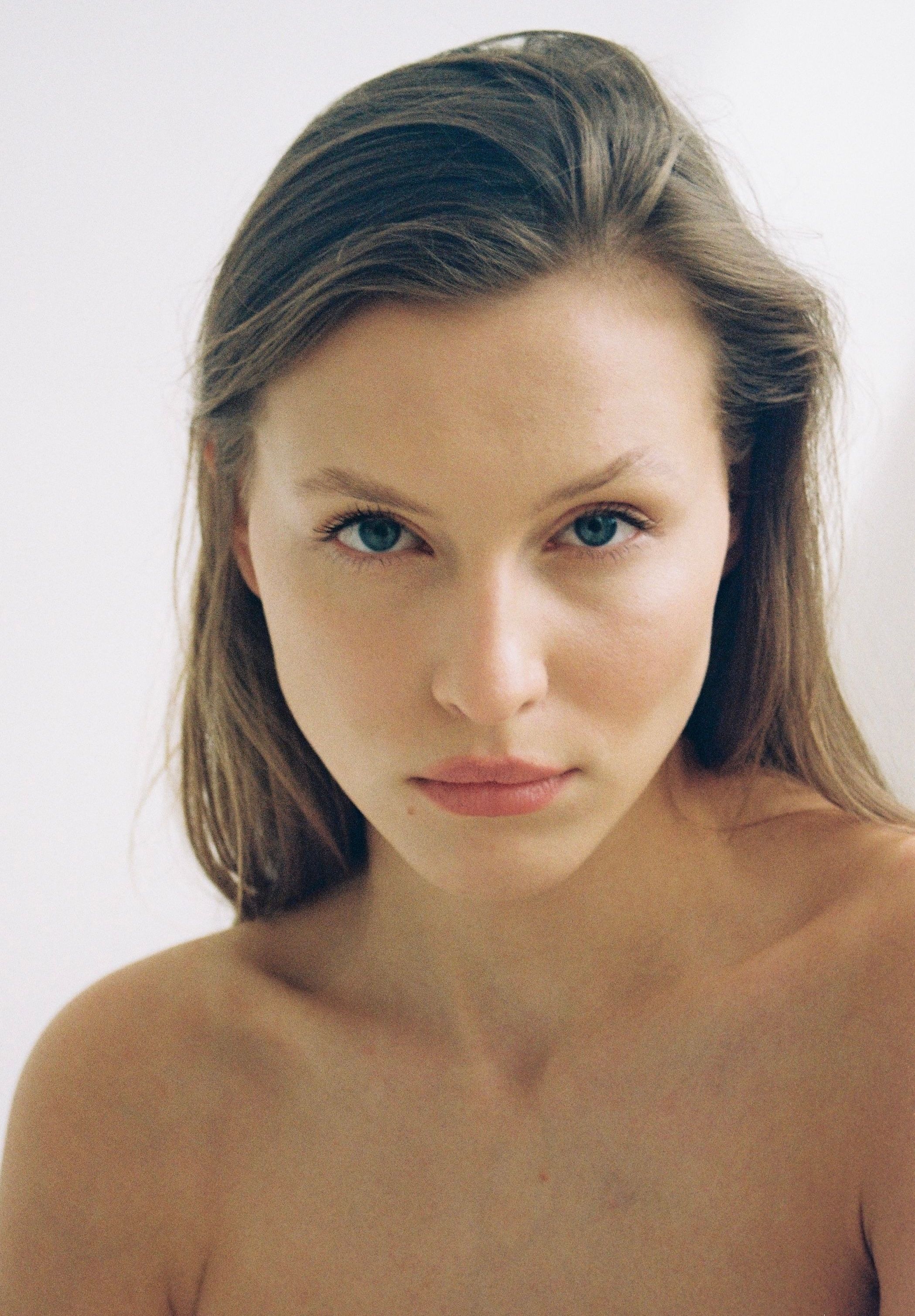ANNA 